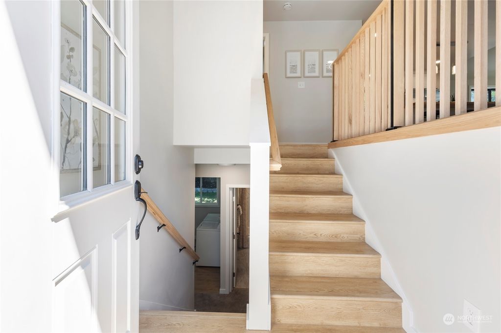 Photo of 15658 126th Avenue NE, Woodinville, WA 98072 (MLS # 2018904)