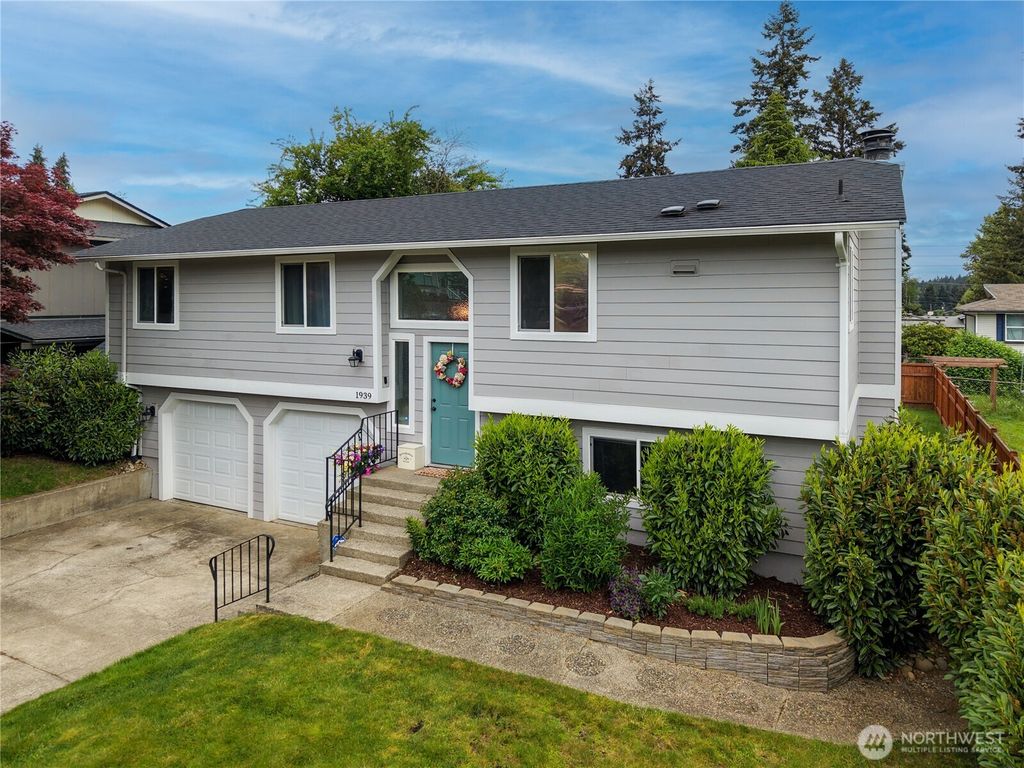 Photo of 1939 E 66th Street, Tacoma, WA 98404 (MLS # 2523910)