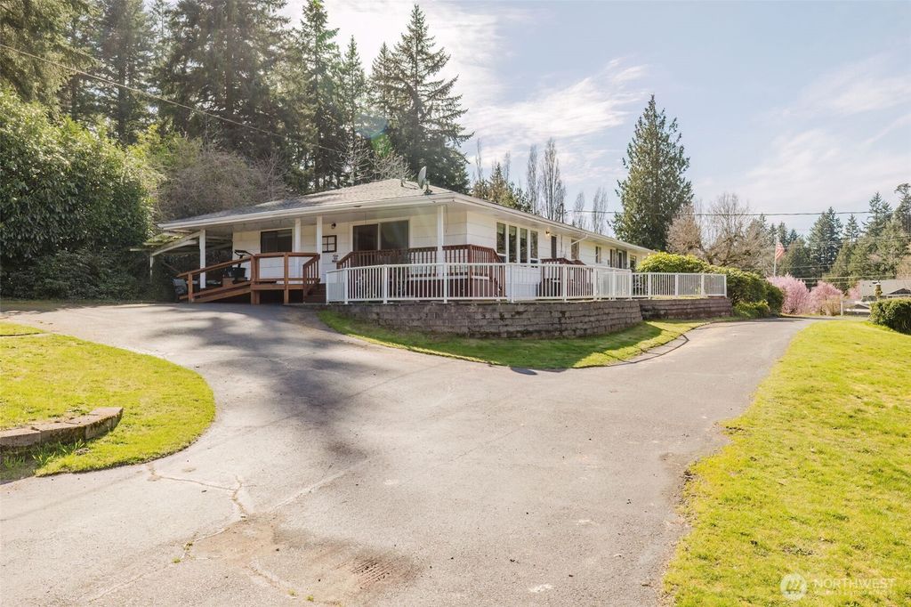 Photo of 191 NE McWilliams Court Ct, Bremerton, WA 98311 (MLS # 2496886)