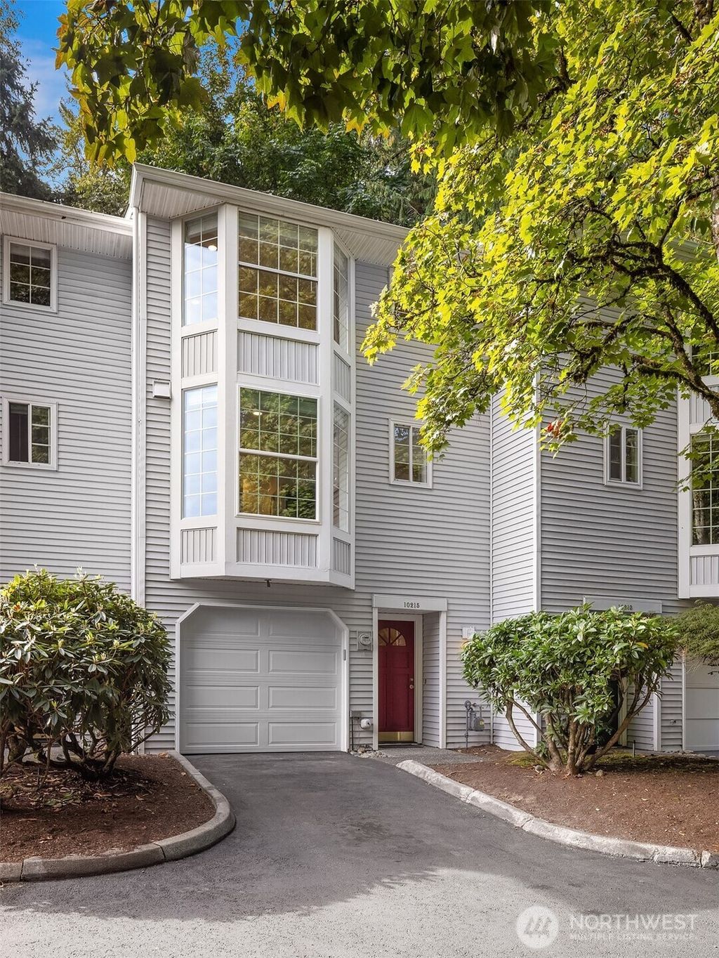 Photo of 10215 NE 129th Lane, Kirkland, WA 98034 (MLS # 2432515)