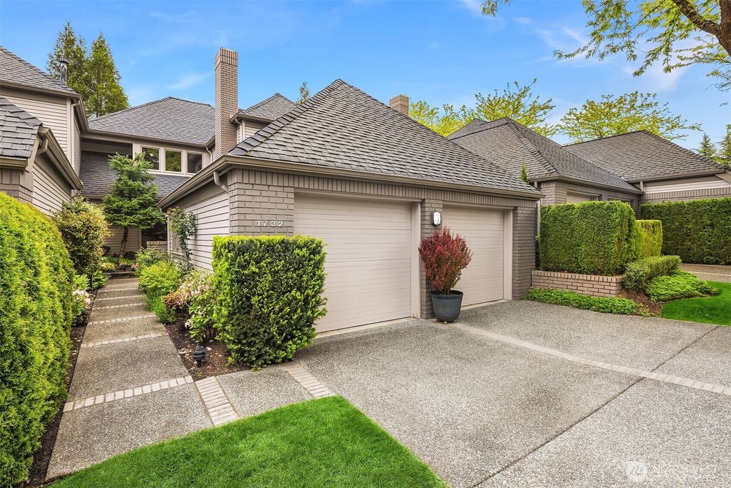 Photo of 1732 Bellevue Way NE, Bellevue, WA 98004 (MLS # 2405814)