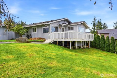 Photo of 206 E Wall Street, Camano Island, WA 98282 (MLS # 2500843)