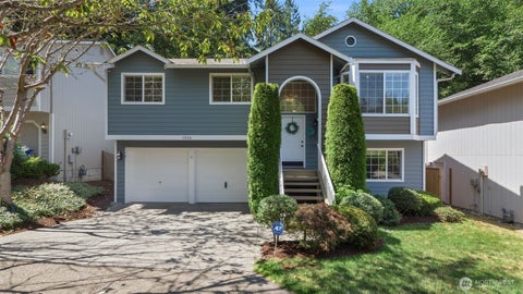 Photo of 1526 49th Place SW, Everett, WA 98203 (MLS # 2559217)