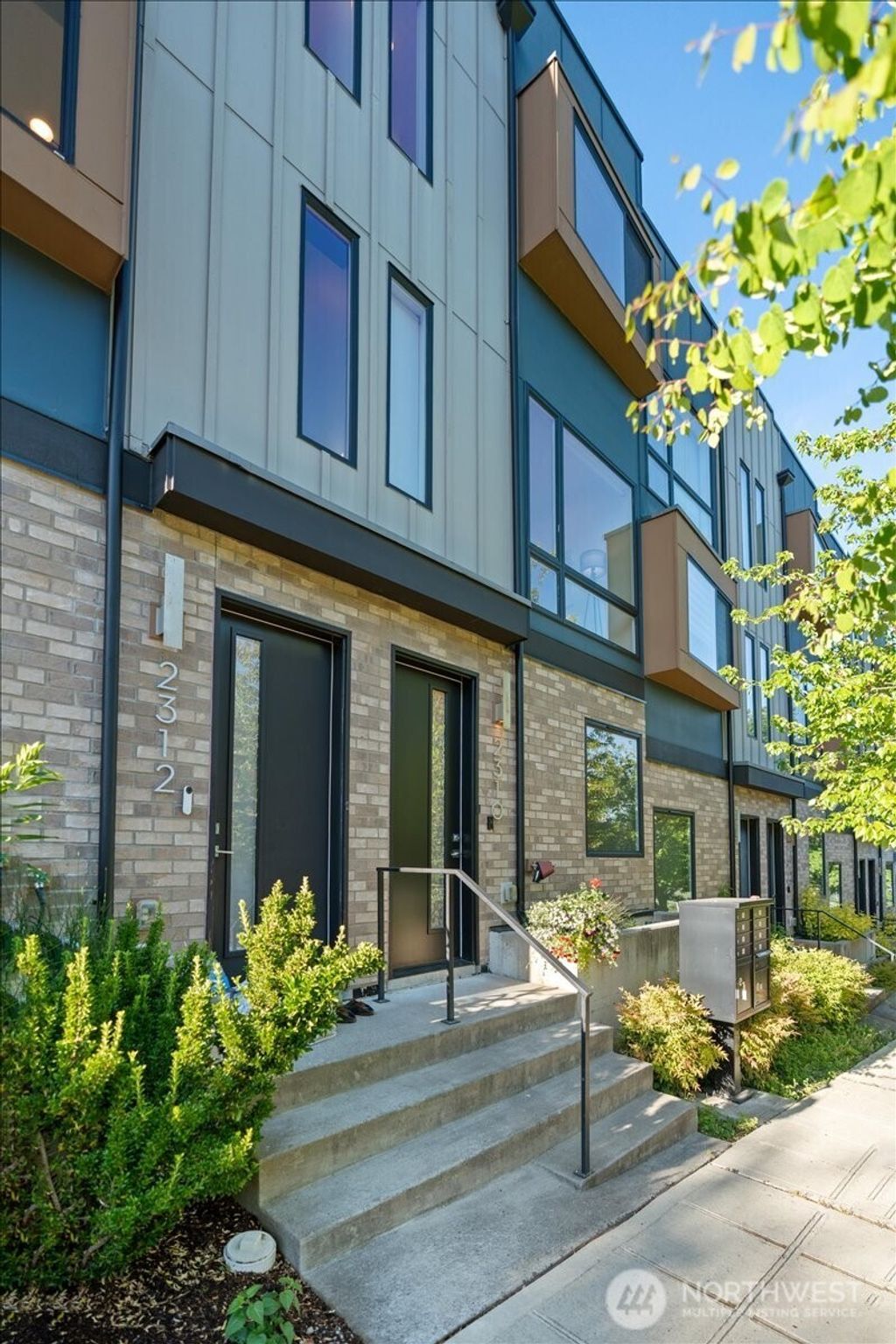 Photo of 2310 W Newton Street, Seattle, WA 98199 (MLS # 2554598)