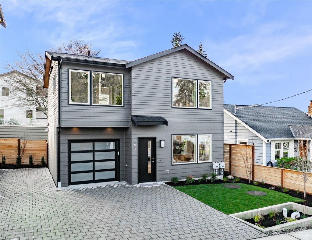 Photo of 565 NE 90th Street, Seattle, WA 98115 (MLS # 2196305)