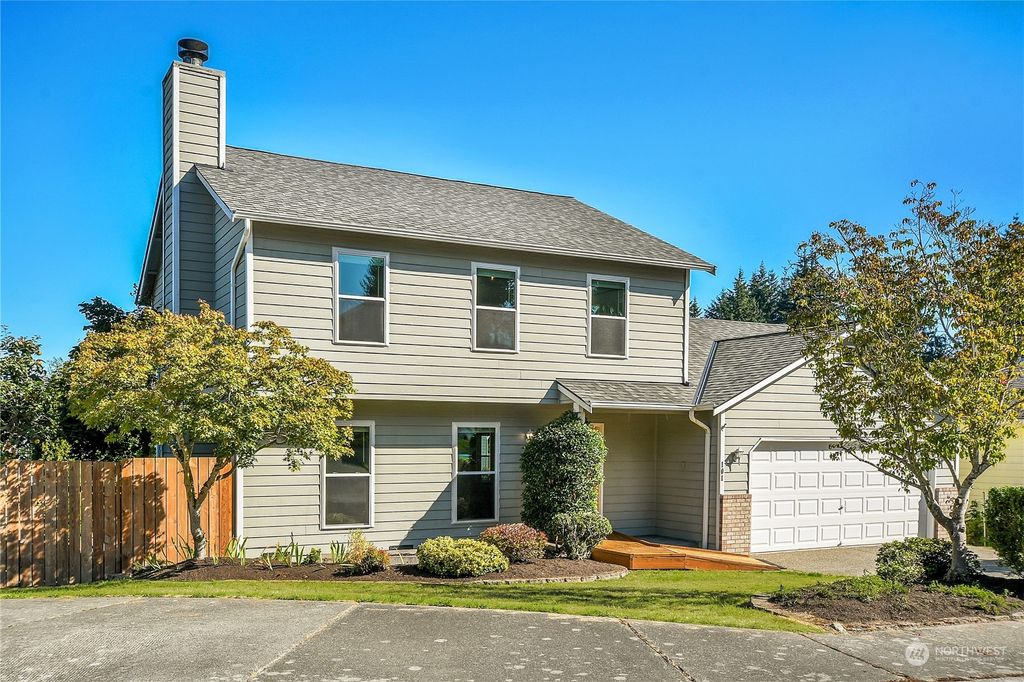 Photo of 101 60th Place SE, Everett, WA 98203 (MLS # 2286238)