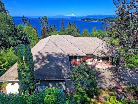 A home in Camano Island