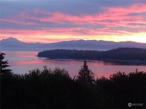 A home in Camano Island