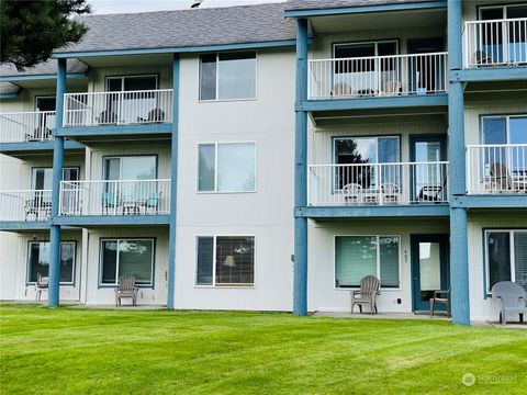 Photo of 210 NW 26th Street #406A, Long Beach, WA 98631 (MLS # 1997174)