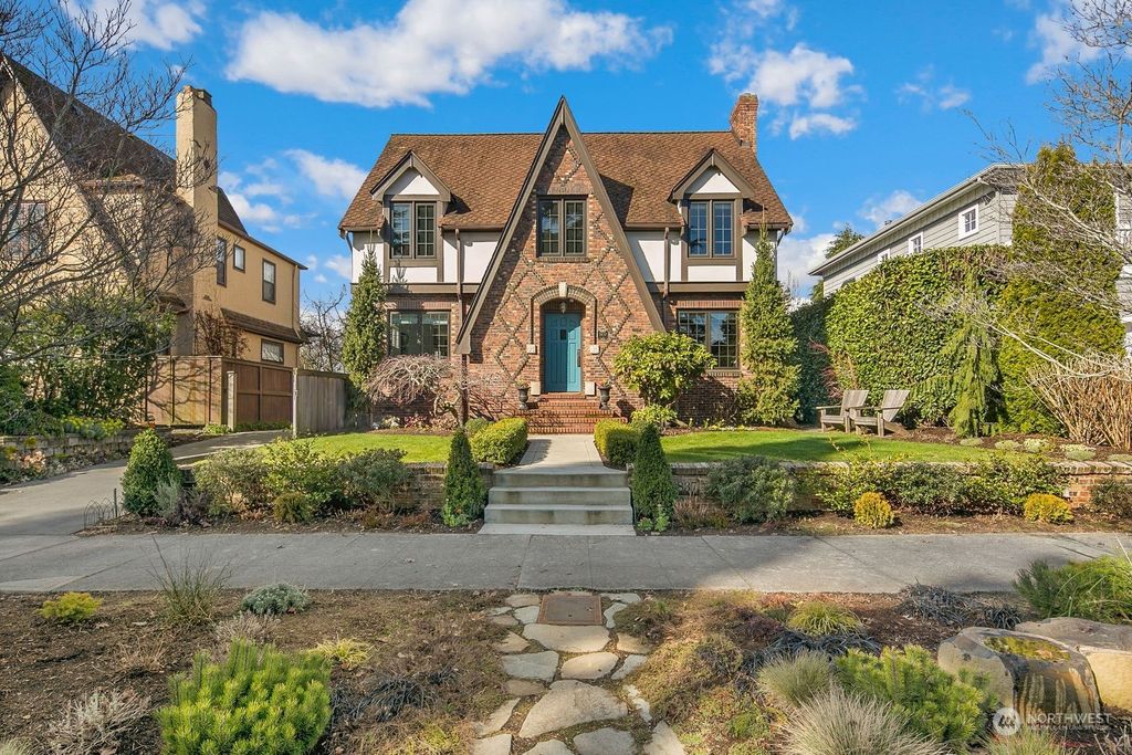 Photo of 3837 Cascadia Avenue S, Seattle, WA 98118 (MLS # 2044503)