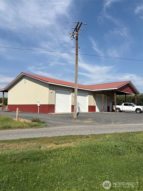 Photo of 10086 NW Rd U.7, Quincy, WA 98848 (MLS # 2440844)