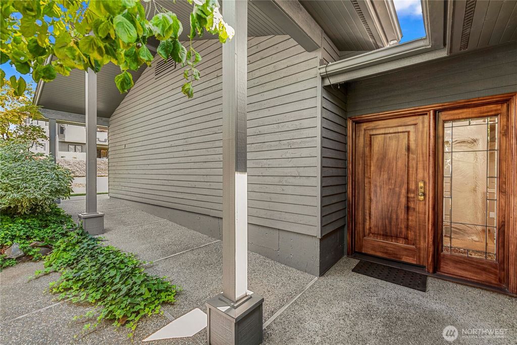 Photo of 351 19th Street #21, East Wenatchee, WA 98802 (MLS # 2486005)