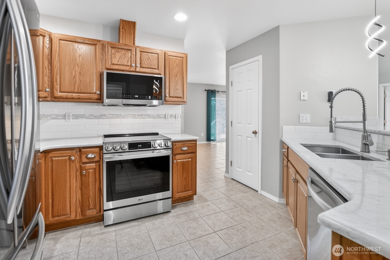 650 Skamokawa Court SE