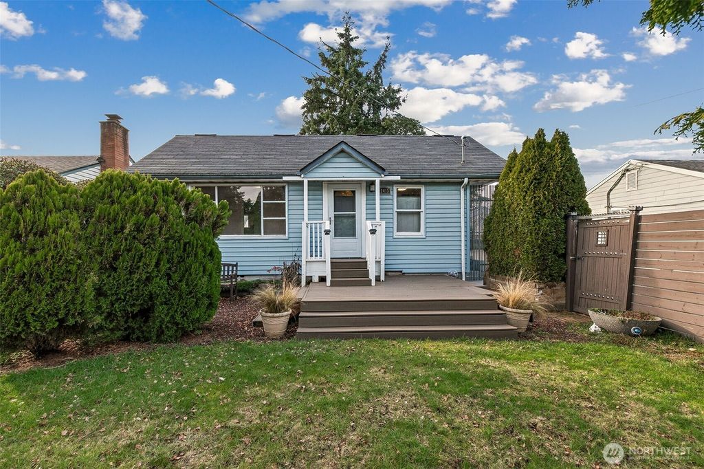 Photo of 12413 2nd Avenue S, Seattle, WA 98168 (MLS # 2476117)