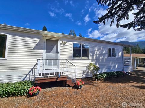 Photo of 921 Autumn Lane #221, Bellingham, WA 98229 (MLS # 2499758)