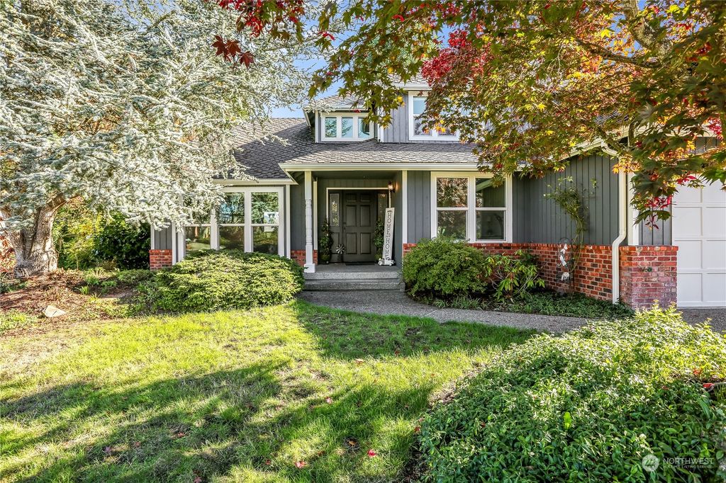 Photo of 4625 NE 18th Street, Renton, WA 98059 (MLS # 2146141)
