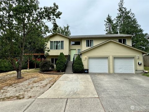 A home in Bremerton