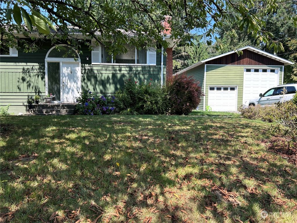 Photo of 12209 86th Place SE, Snohomish, WA 98290 (MLS # 2285146)