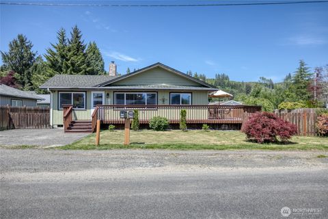 Photo of 616 E Simpson Avenue, Montesano, WA 98563 (MLS # 2532232)