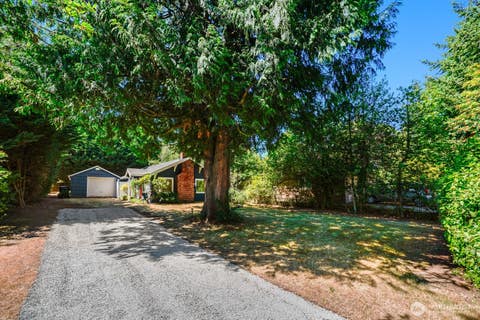 Photo of 12721 27th Avenue NE, Seattle, WA 98125 (MLS # 2561866)