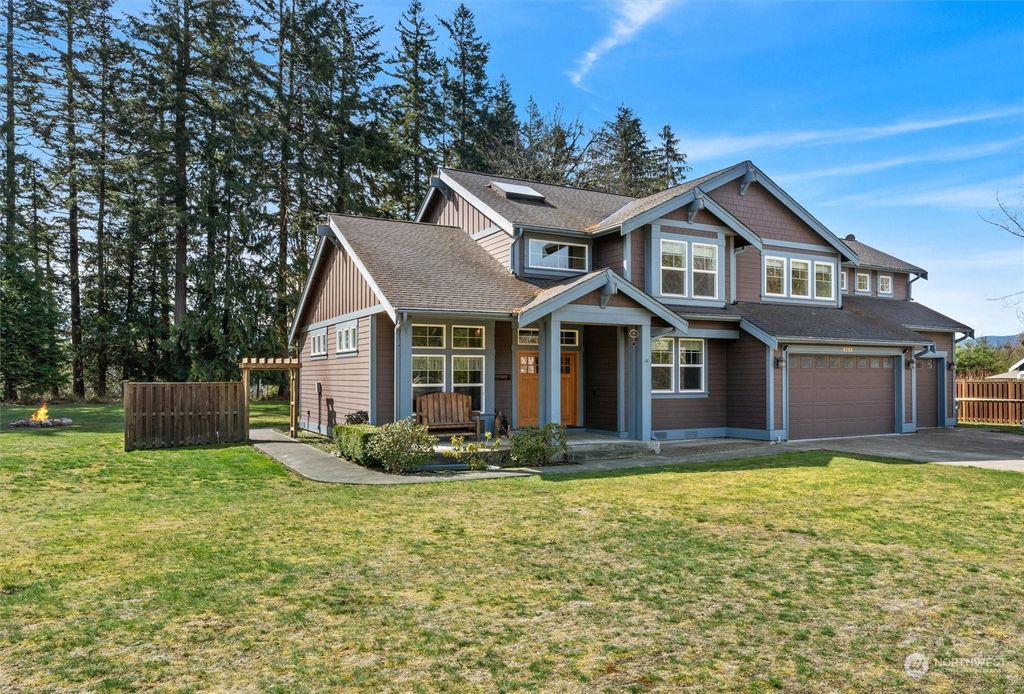 Photo of 4733 383rd Avenue SE, Snoqualmie, WA 98065 (MLS # 2052721)