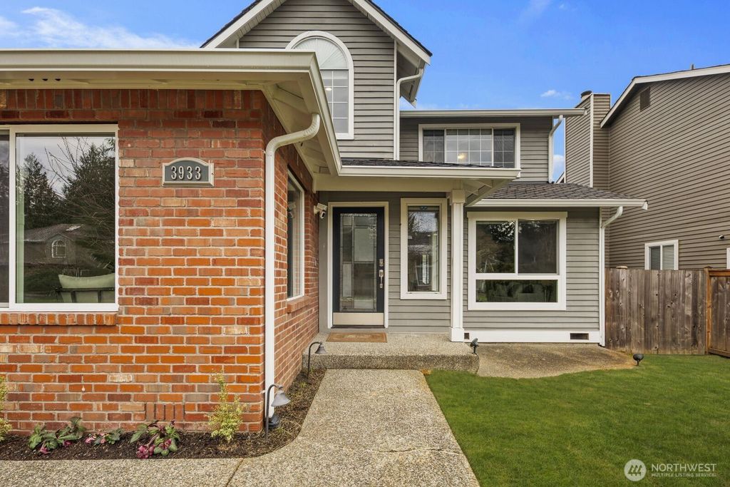 Photo of 3933 119th Place SE, Everett, WA 98208 (MLS # 2471372)