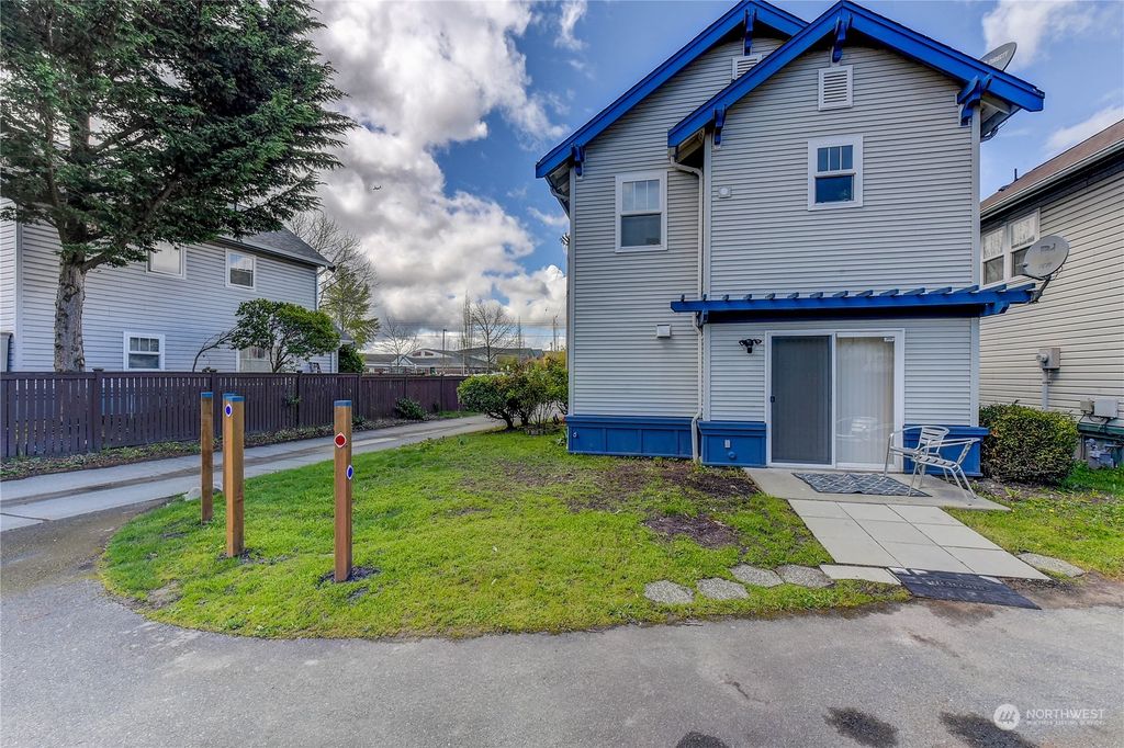 Photo of 1312 Martin Luther King Jr Way S, Seattle, WA 98144 (MLS # 2061925)