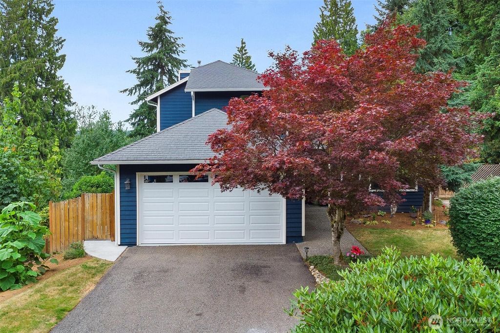 Photo of 18447 146th Avenue NE, Woodinville, WA 98072 (MLS # 2408287)