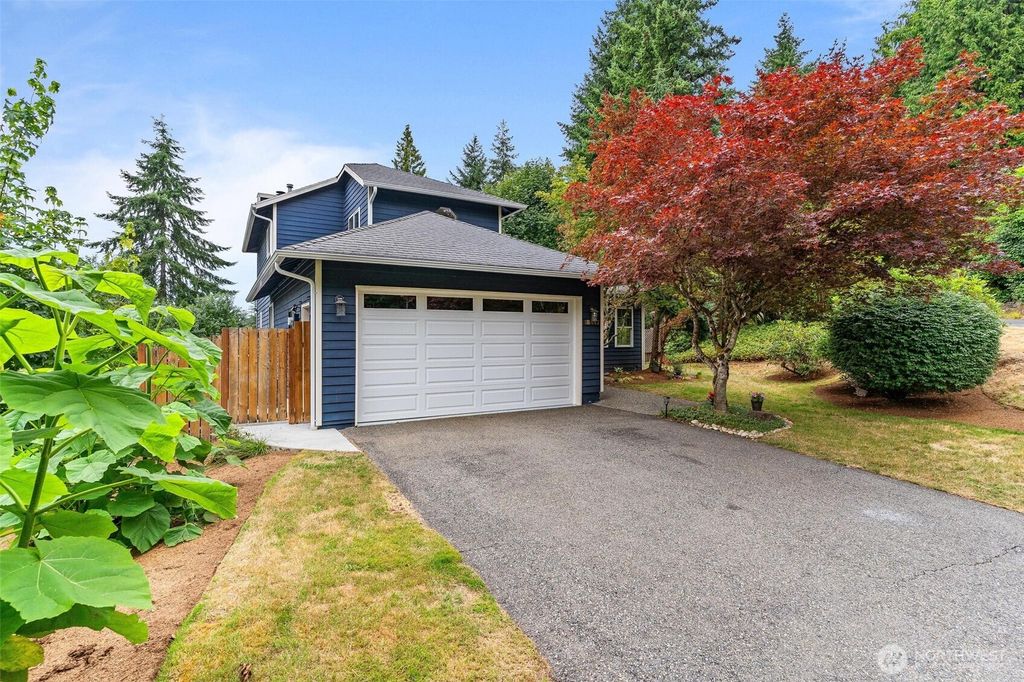 Photo of 18447 146th Avenue NE, Woodinville, WA 98072 (MLS # 2408287)