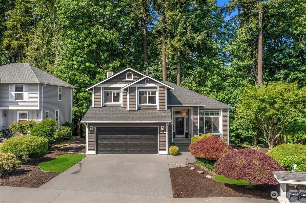 Photo of 13710 NE 94th Street, Redmond, WA 98052 (MLS # 2125633)