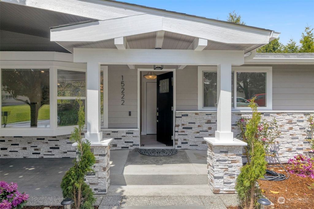 Photo of 15222 NE 4Th Place, Bellevue, WA 98007 (MLS # 2203963)