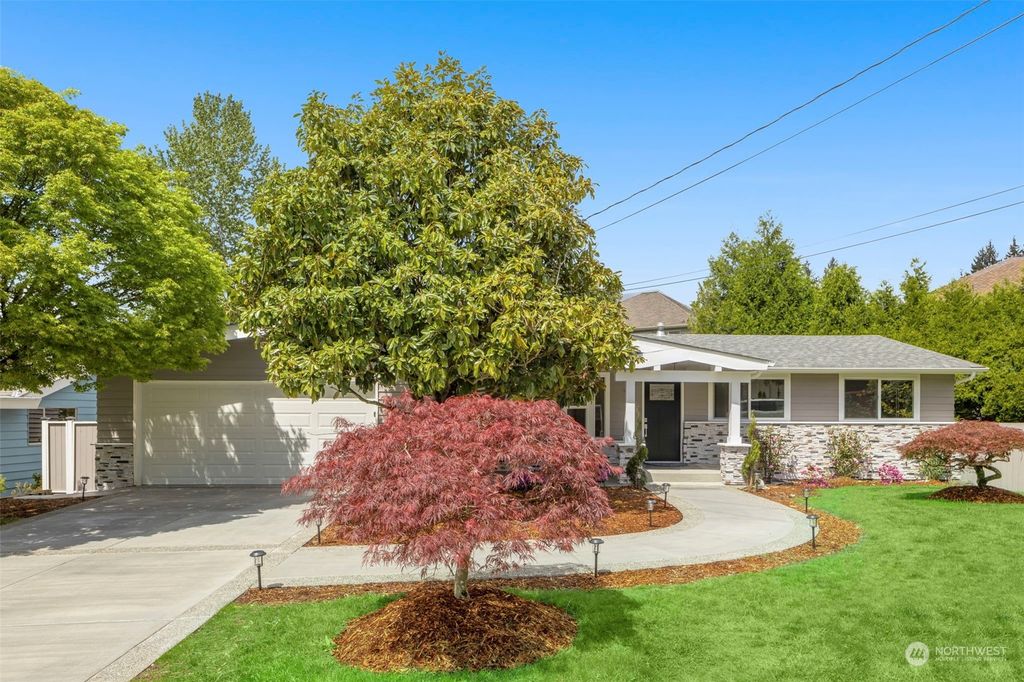 Photo of 15222 NE 4Th Place, Bellevue, WA 98007 (MLS # 2203963)