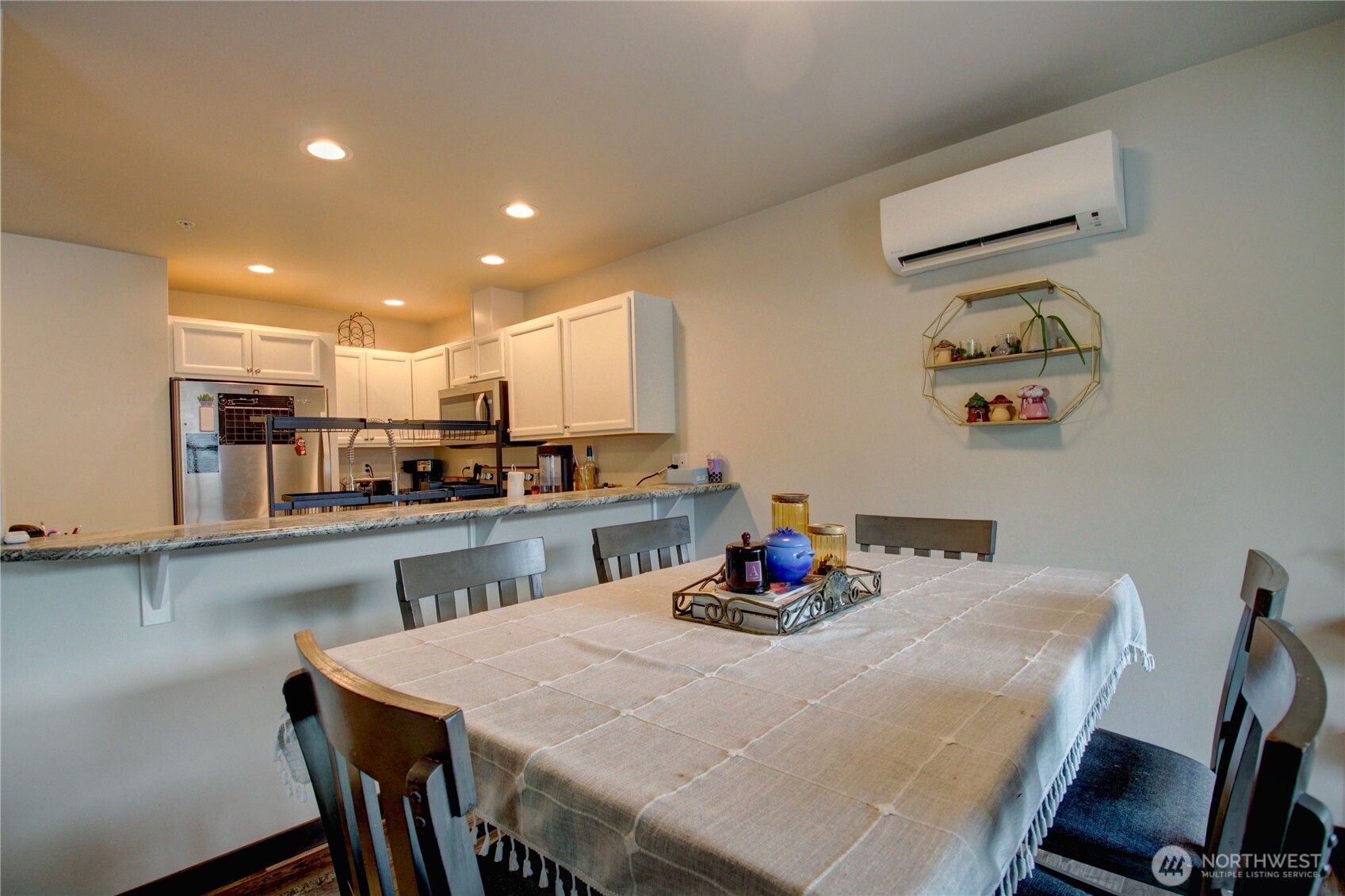 1651 Mulberry Street E304