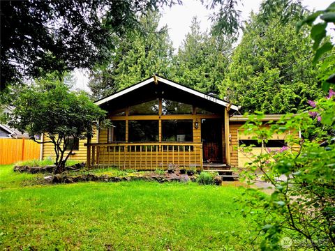Photo of 17017 10th Avenue NE, Shoreline, WA 98155 (MLS # 2476086)