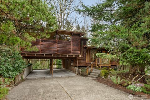 Photo of 19416 49th Place NE, Lake Forest Park, WA 98155 (MLS # 2477844)
