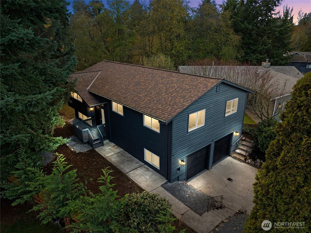Photo of 210 97th Place SE, Everett, WA 98208 (MLS # 2456066)