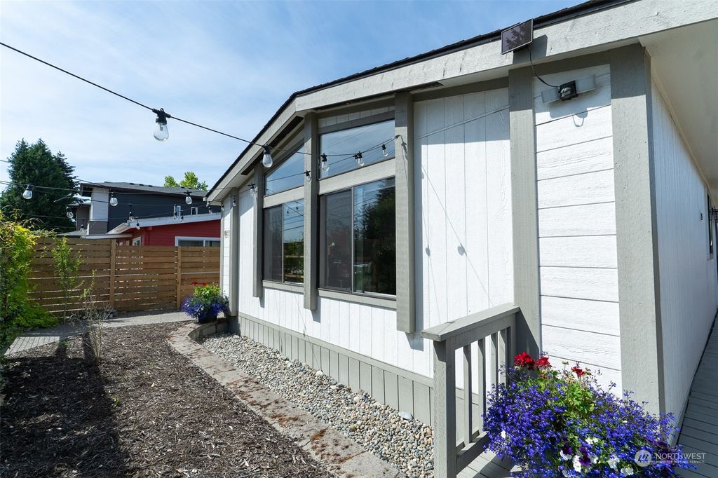 Photo of 9811 18th Avenue SW, Seattle, WA 98106 (MLS # 2235402)