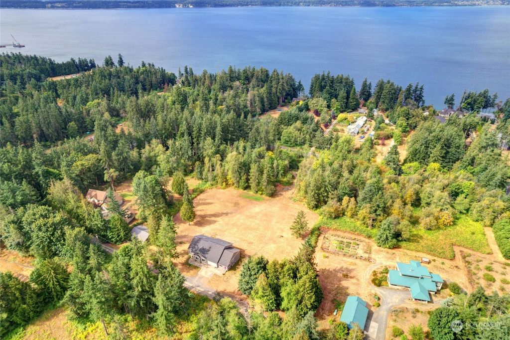 Photo of 9214 172nd Street NW, Stanwood, WA 98292 (MLS # 2154192)