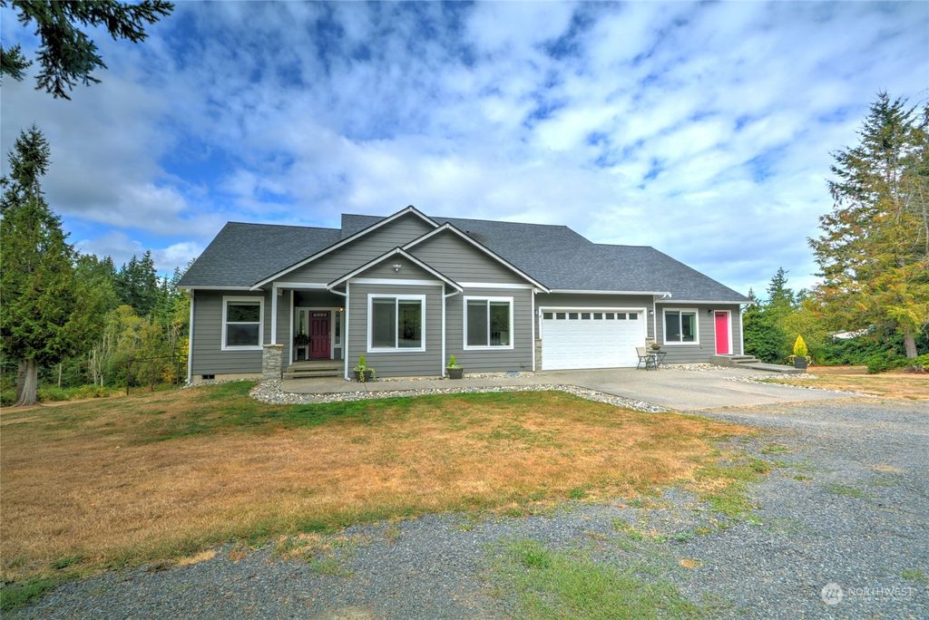 Photo of 9214 172nd Street NW, Stanwood, WA 98292 (MLS # 2154192)