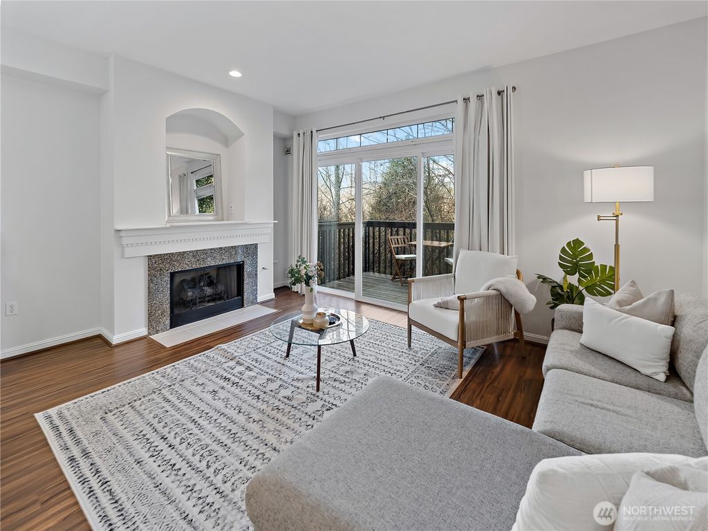 Photo of 9205 122nd Court NE #6, Kirkland, WA 98033 (MLS # 2478472)