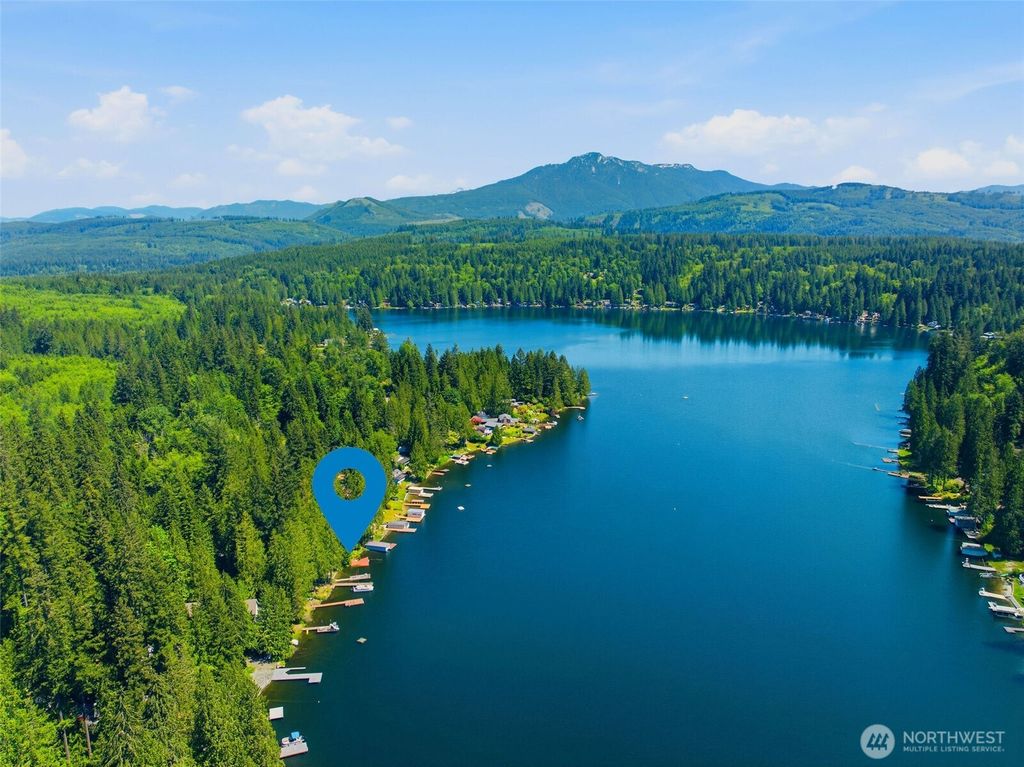 Photo of 605 SW Lake Roesiger Road, Snohomish, WA 98290 (MLS # 2531759)
