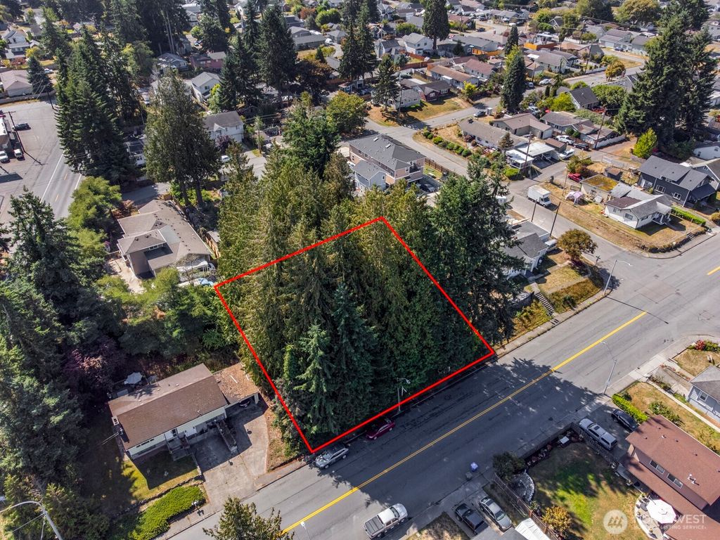 Photo of 2324 Madison Street, Everett, WA 98203 (MLS # 2501695)