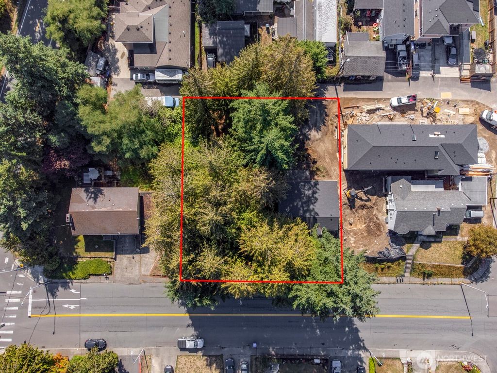 Photo of 2324 Madison Street, Everett, WA 98203 (MLS # 2501695)