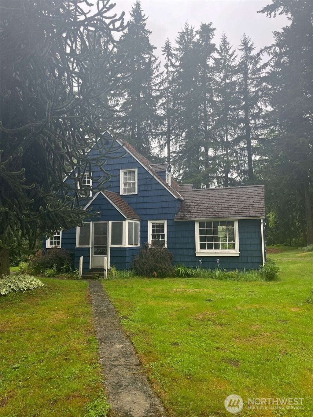Photo of 6319 216th Street SE, Woodinville, WA 98072 (MLS # 2384874)