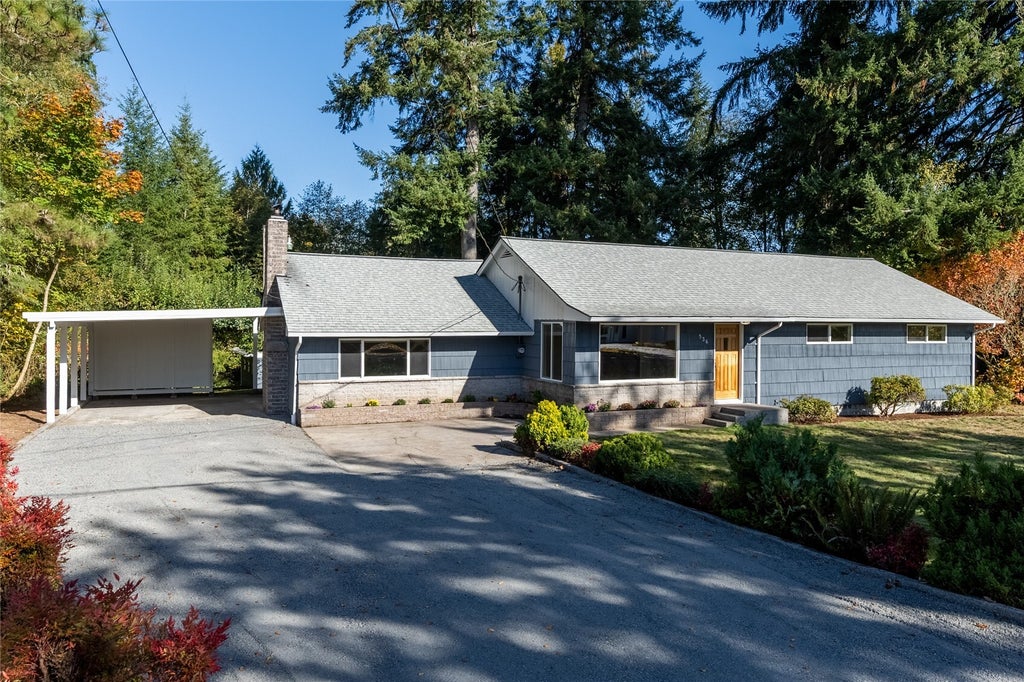 Photo of 536 Quick Road, Castle Rock, WA 98611 (MLS # 2579544)