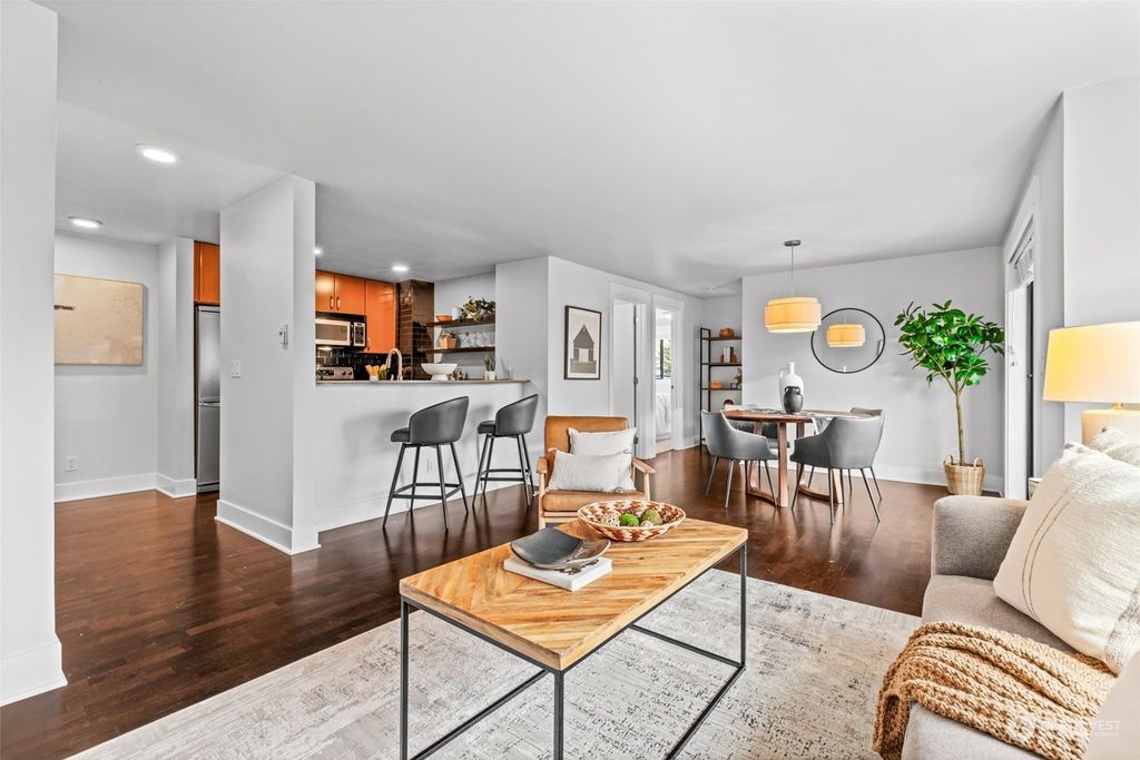 Photo of 3401 Wallingford Avenue N #202, Seattle, WA 98103 (MLS # 2322487)