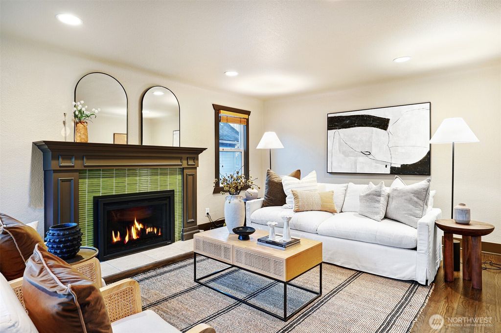 Photo of 941 N 79th Street, Seattle, WA 98103 (MLS # 2476534)