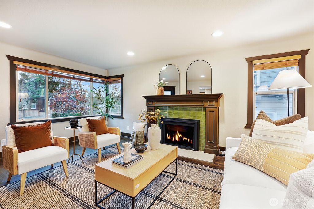 Photo of 941 N 79th Street, Seattle, WA 98103 (MLS # 2476534)