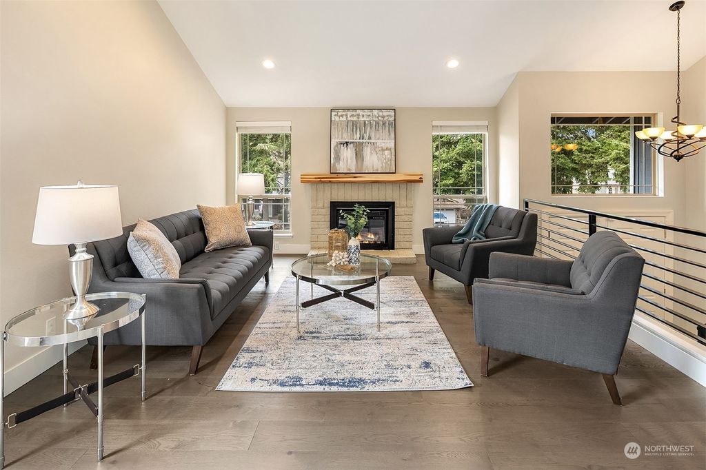 Photo of 6722 128th Avenue SE, Bellevue, WA 98006 (MLS # 2050860)