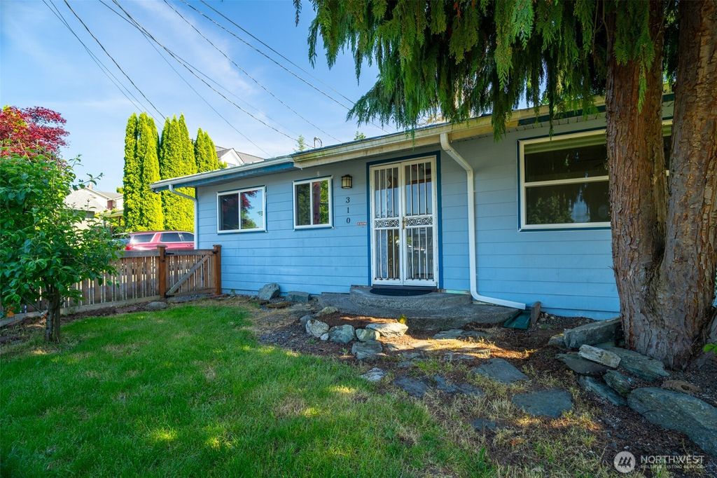 Photo of 310 E Division Street, Arlington, WA 98223 (MLS # 2379556)